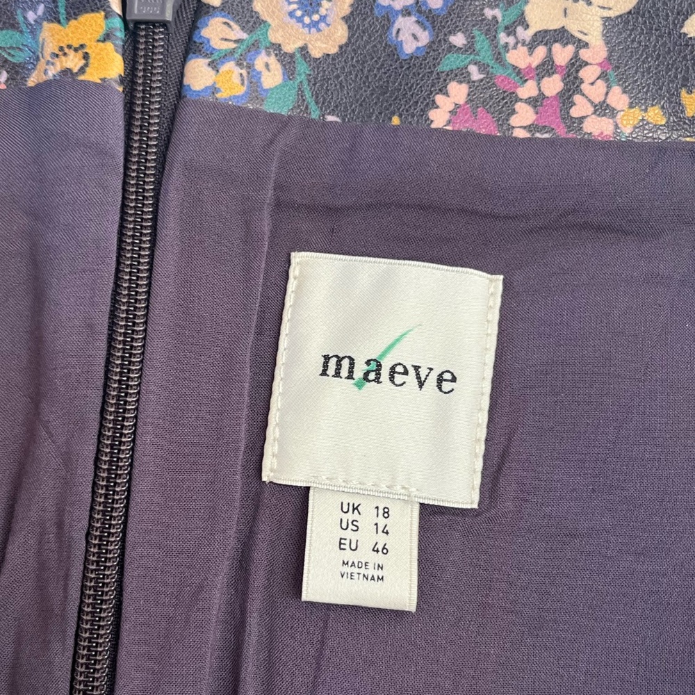 Maeve Faux-Leather Side-Slit Floral Mini Skirt 14 - Picture 7 of 8